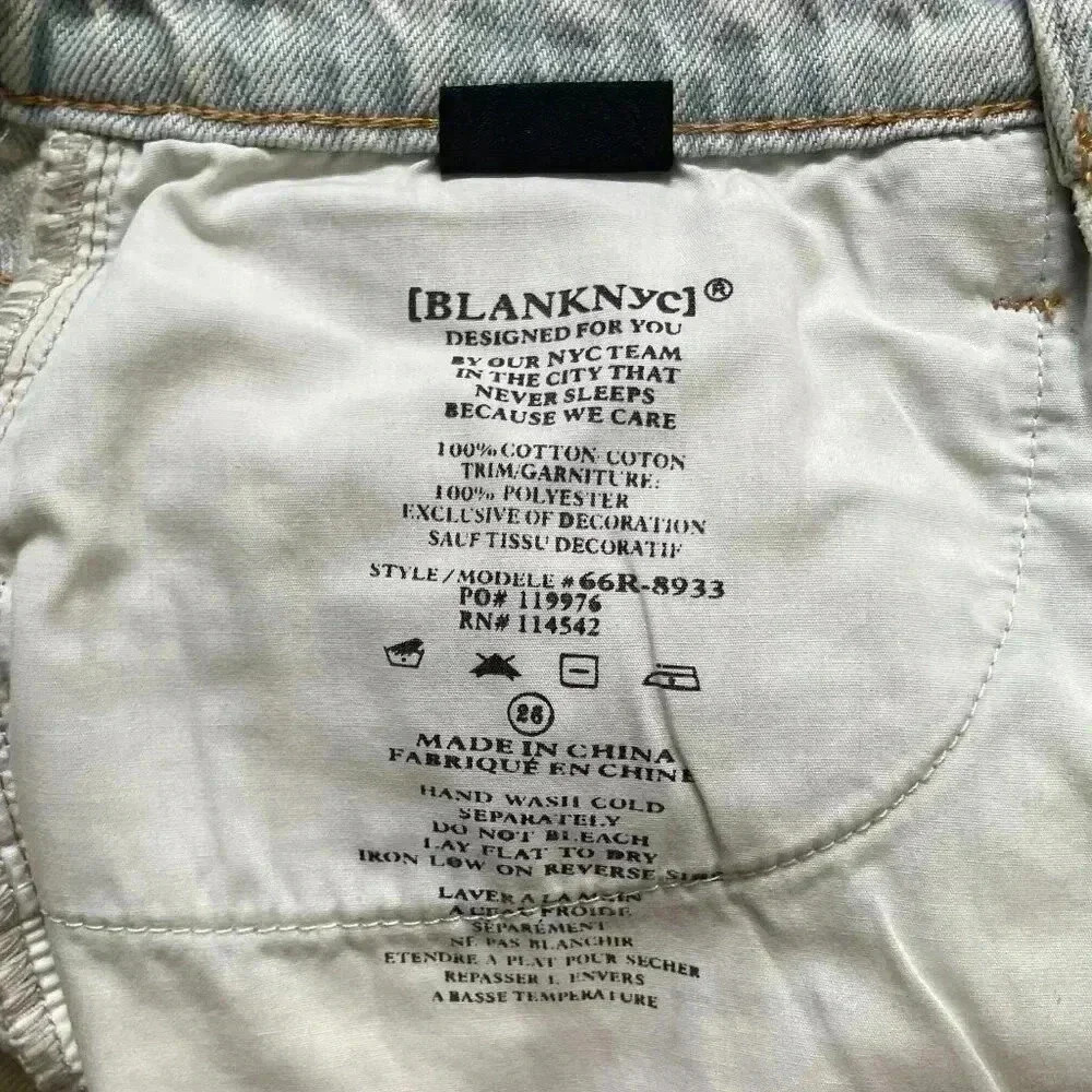 Blank NYC NEW The Barrow Vintage High-Rise Size 26 Crochet Denim Jean Sh… - Picture 9 of 9